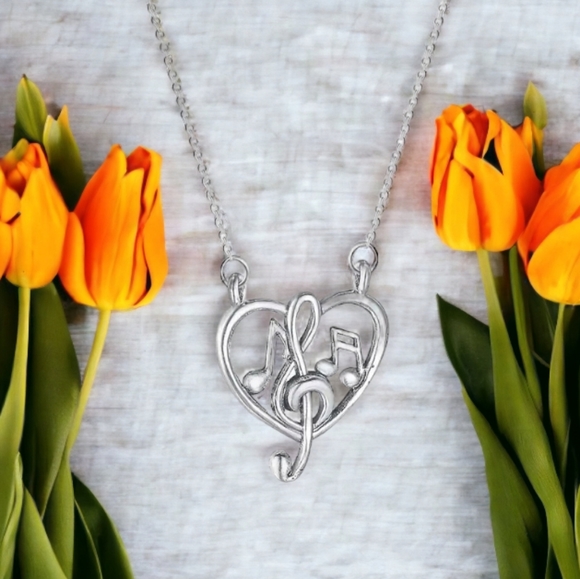 Music Note Necklace - Picture 5 of 7